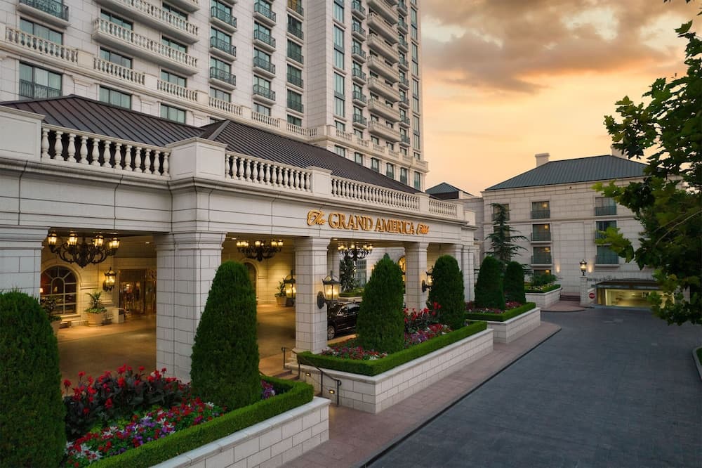 The Grand America Hotel accommodation