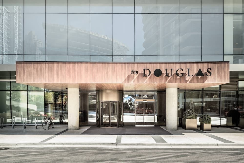 the DOUGLAS, Autograph Collection accommodation