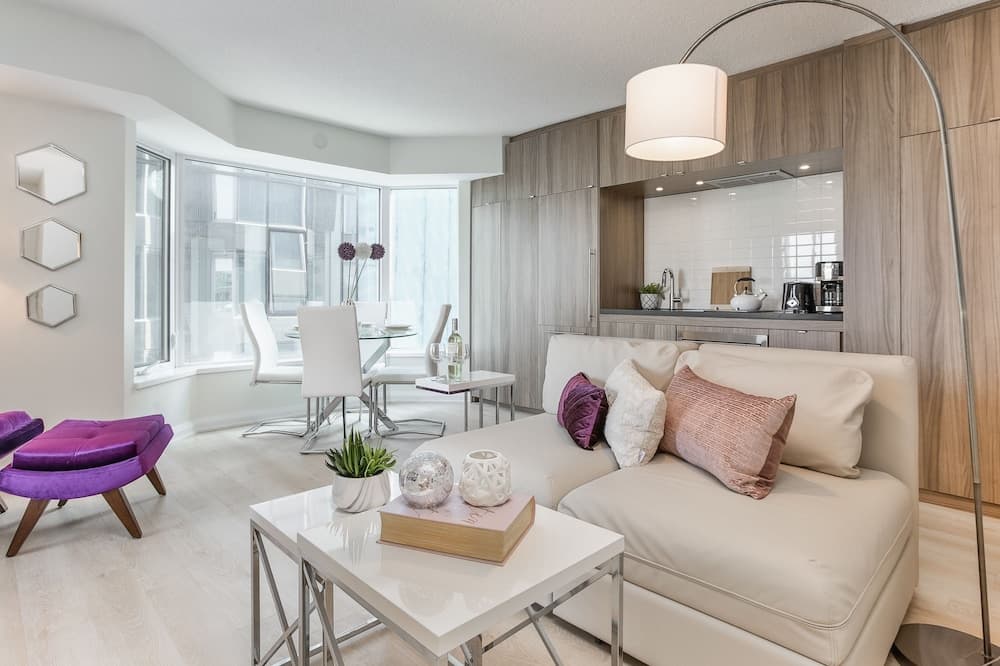 QuickStay - Enchantment in Yorkville - Yonge & Bloor accommodation