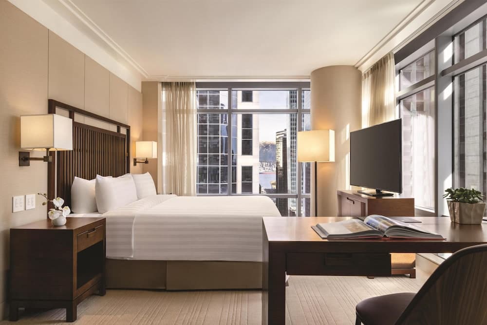 Hyatt Vancouver Downtown Alberni accommodation