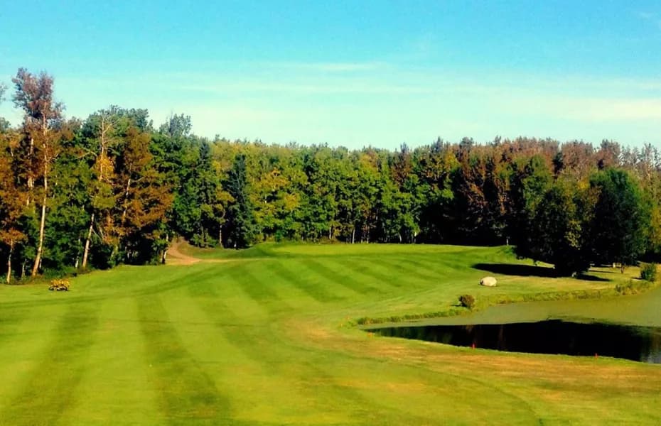 Belvedere Golf & Country Club — golf in Alberta