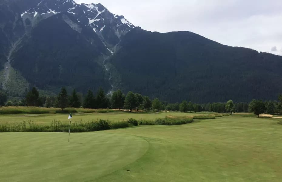 Big Sky Golf & Country Club — golf in British Columbia
