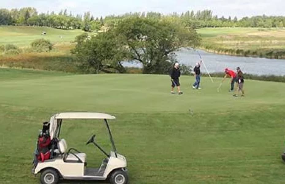 Boissevain Golf Club golf course in Hwy 10 , Boissevain, Manitoba, Canada, R0K 0E0
