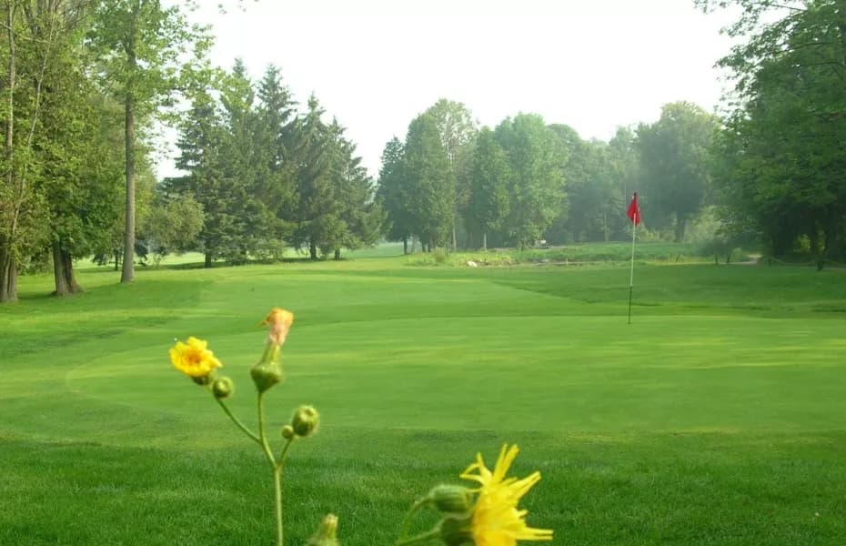 Bowmanville Golf & Country Club — photo 1