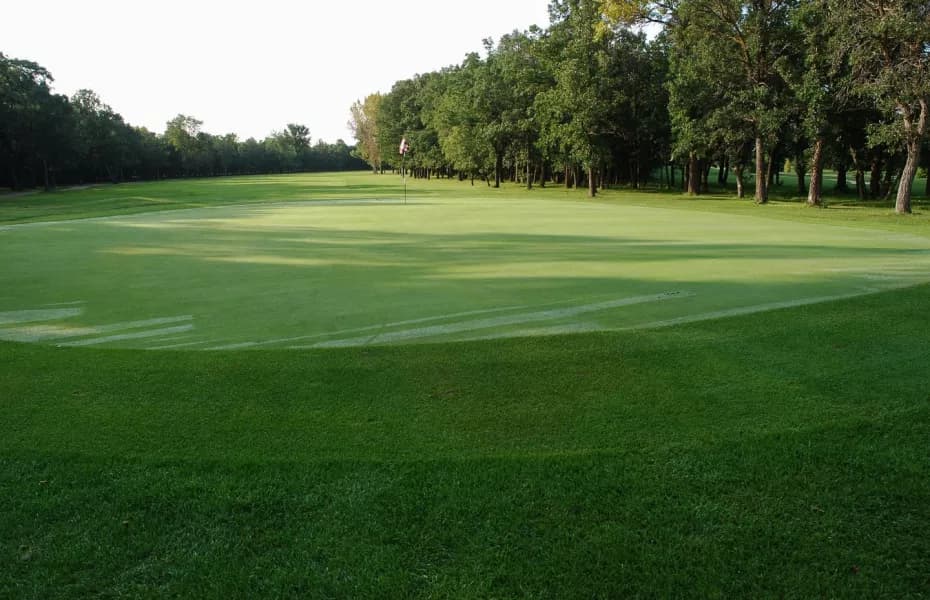Breezy Bend Country Club — photo 3