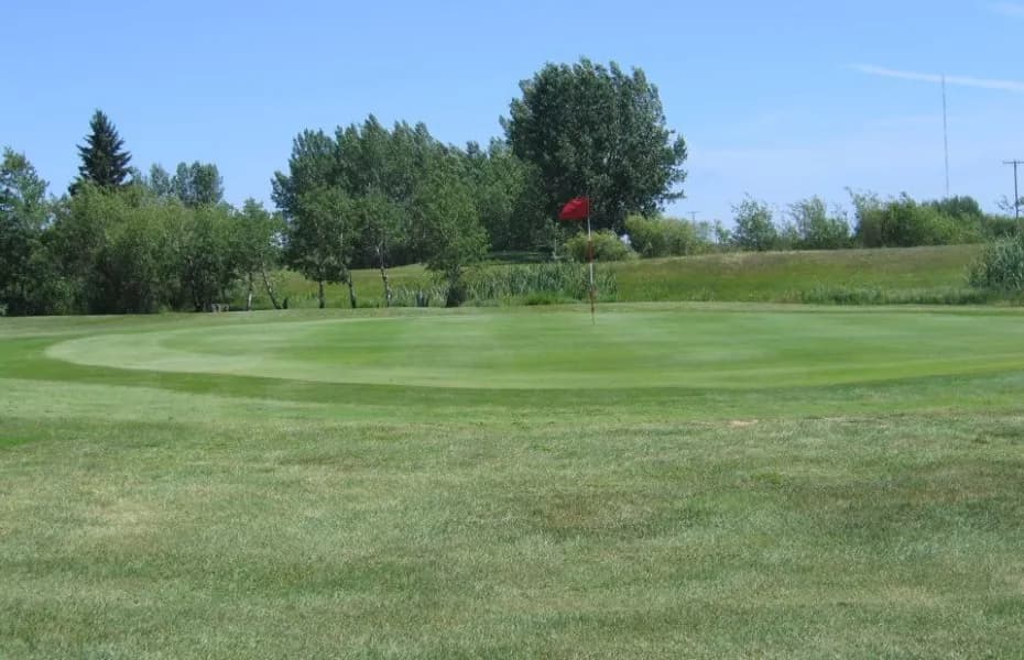 Green Acres Golf Club — golf in Saskatchewan