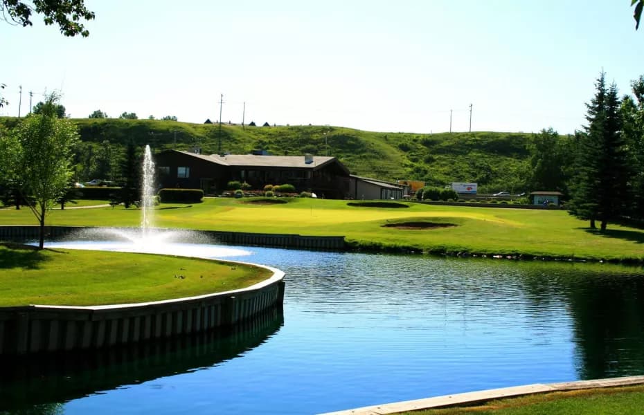 Inglewood Golf & Curling Club golf course in 19 Gosling Way SE, Calgary, Alberta, Canada, T2B 3V7