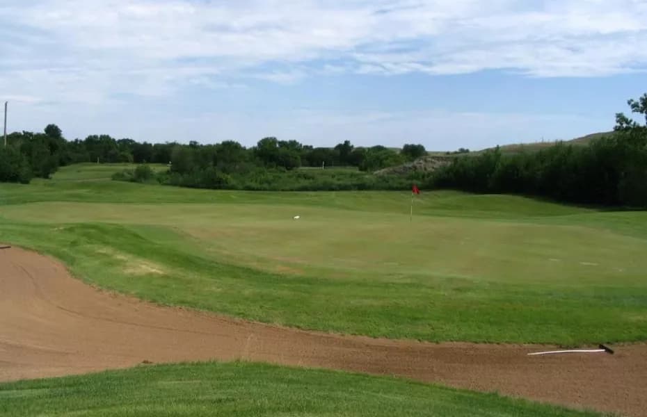Long Creek Golf & Country Club — golf in Saskatchewan