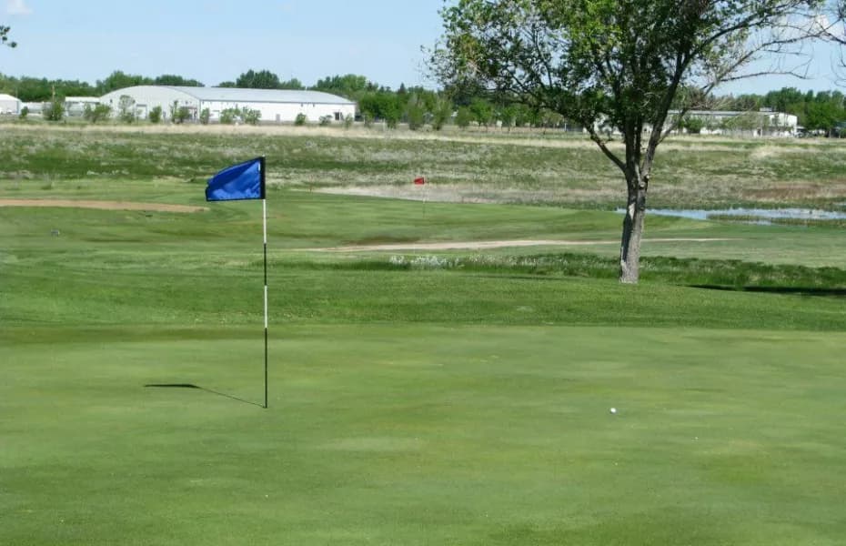 Maple Creek Golf Club — golf in Saskatchewan