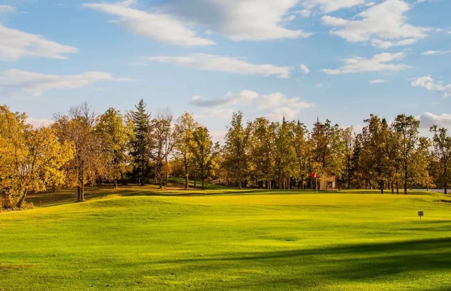 Pinawa Golf Club — golf in Manitoba