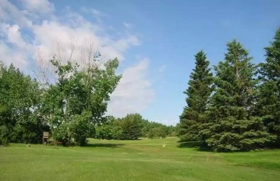 Pineridge Golf Club — golf in Saskatchewan