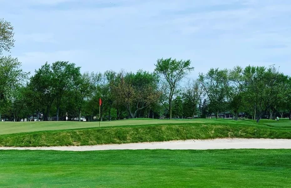 Roseland Golf & Curling Club — photo 1