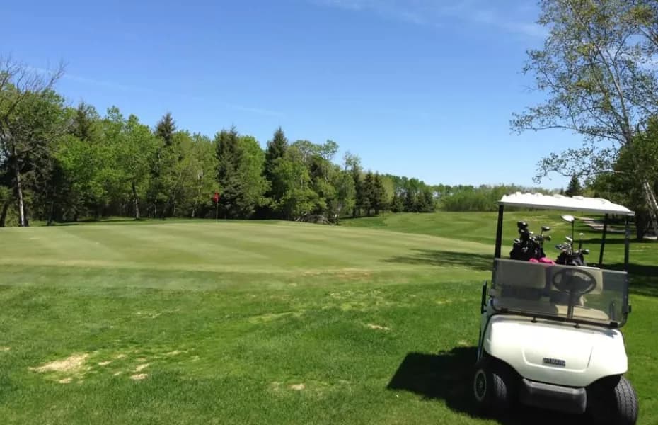 Russell Golf Club — golf in Manitoba