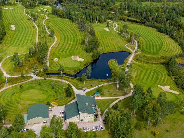 Summerland Golf & Country Club golf course