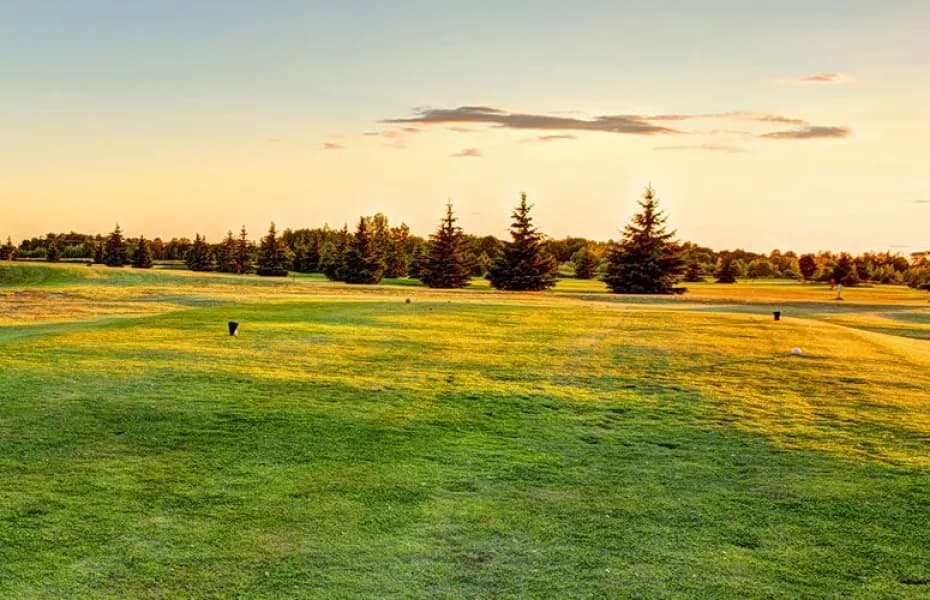 Falcon Ridge Golf Club - Raceview golf course