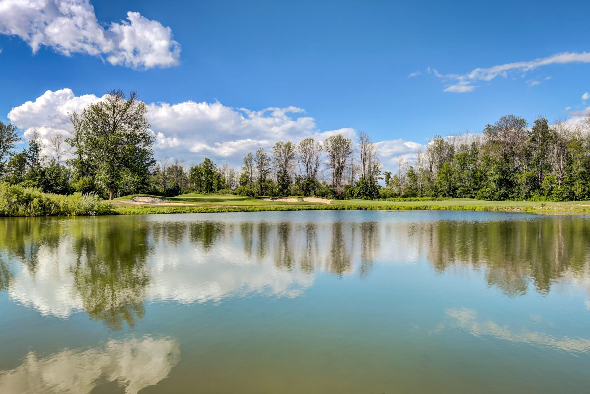 Silver Lakes Golf & Country Club golf course
