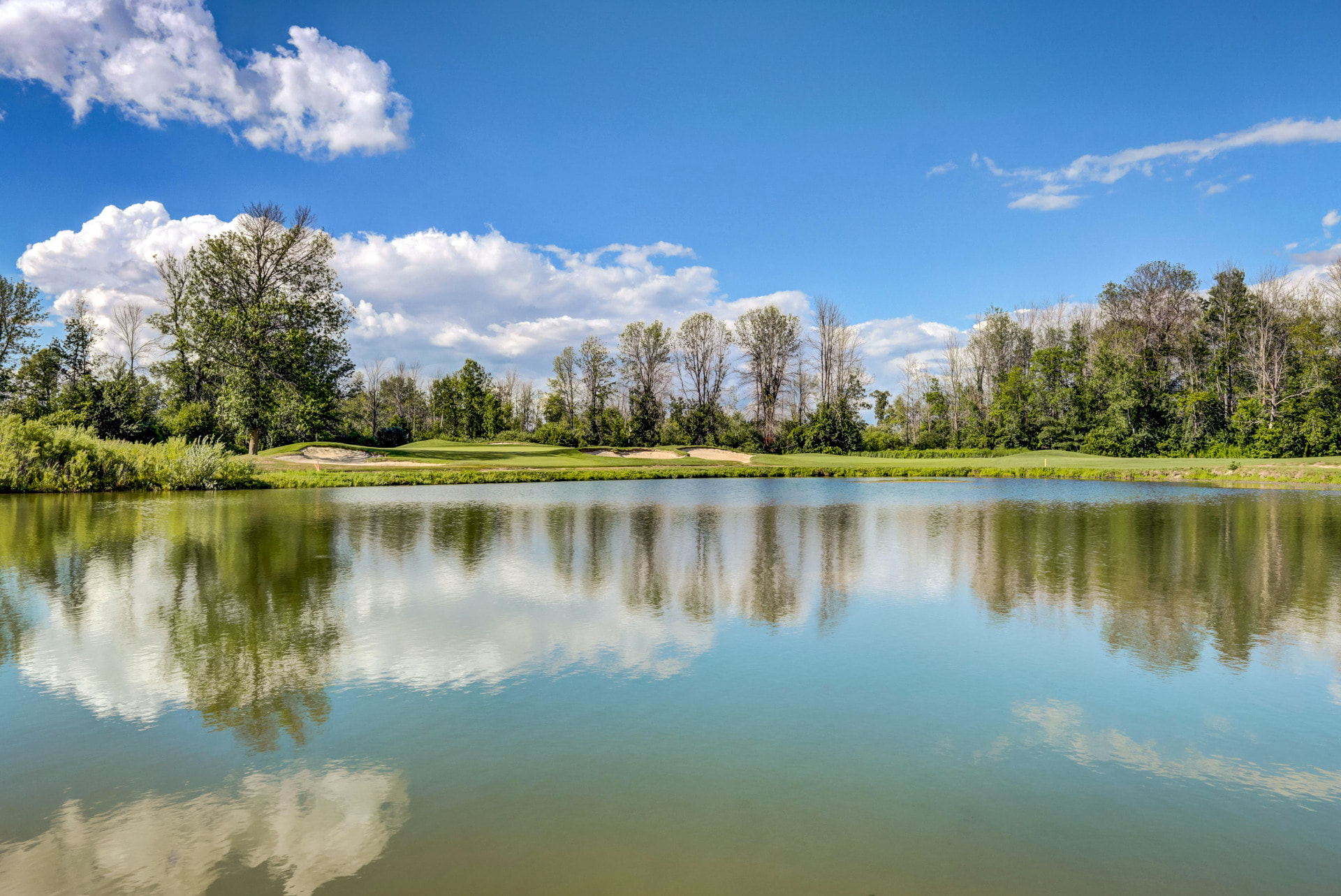 Silver Lakes Golf & Country Club golf course