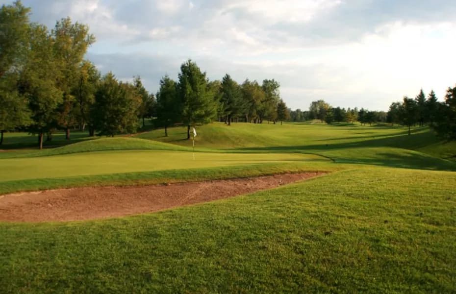Springfield Golf & Country Club golf course