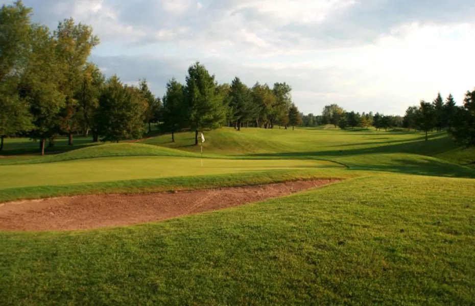 Springfield Golf & Country Club golf course